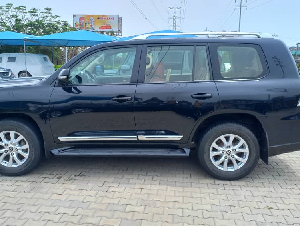 Toyota Land Cruiser 4.5L GXR (Petrol) 2020